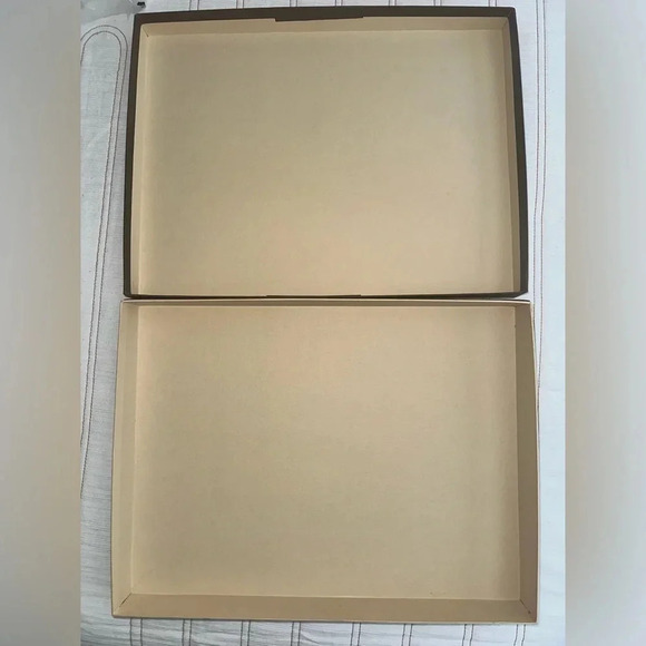 Louis Vuitton Authentic Large Box - Picture 7 of 7